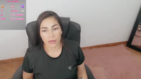 Snapshot of luna_lgomez chatting on 07.29.26 luna online show from 07.29.26
