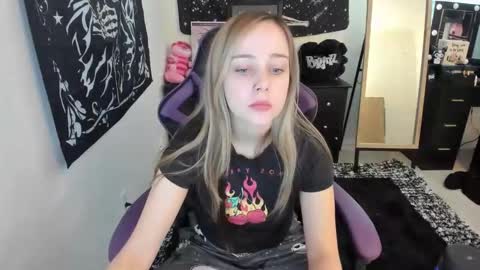 Luna online show from 12.19.25