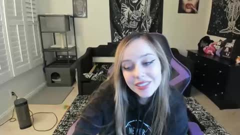 Luna online show from 01.14.26