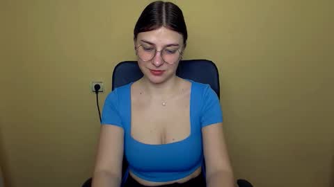 Luna online show from 12.19.25