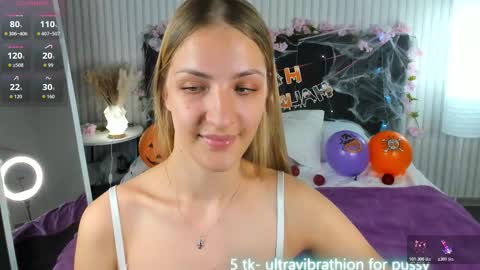 Luna online show from 10.22.25