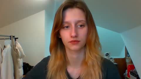 L U N A  online show from 01.02.25