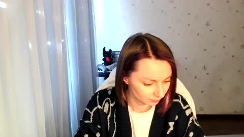 Snapshot of lunaa_bluee chatting on 06.18.26 lunaa_bluee online show from 06.18.26