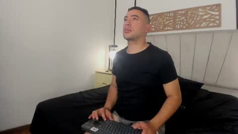 Snapshot of lunaanddante_ chatting on 06.23.26 lunaanddante_ online show from 06.23.26