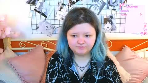 Snapshot of lunaar_ chatting on 05.19.26 Luna online show from 05.19.26