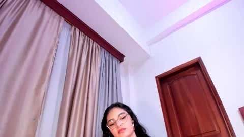 Luna Aspen online show from 09.24.25