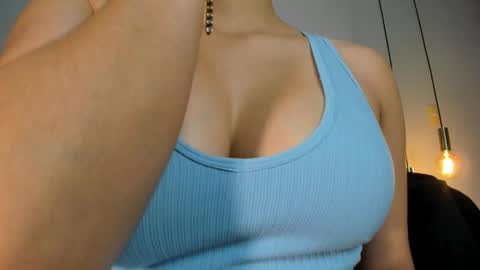 Luna Aspen online show from 11.01.25