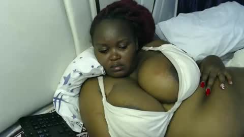 lunabloom01 online show from 01.14.26