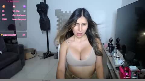 Snapshot of lunagardners chatting on 09.14.25 lunagardners online show from 09.14.25