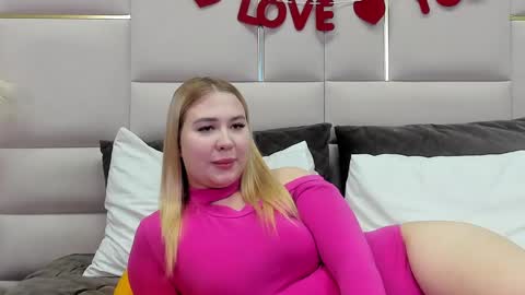 LunaHouston online show from 02.23.25