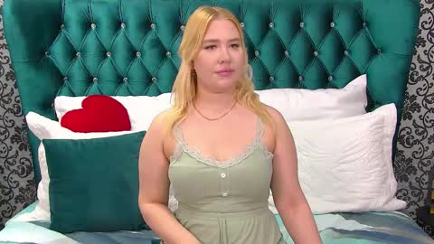 LunaHouston online show from 11.28.25