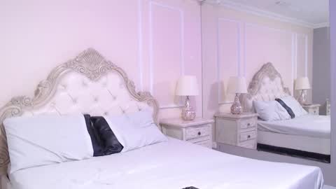 Snapshot of lunajohns chatting on 02.09.26 Luna online show from 02.09.26