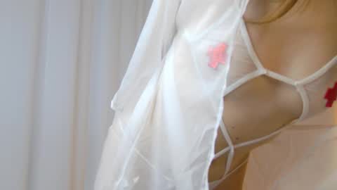 Snapshot of lunakirby chatting on 02.14.26 lunakirby online show from 02.14.26