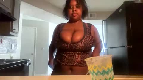 lunamoth00 online show from 03.02.26