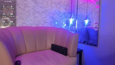 Luna online show from 02.22.25