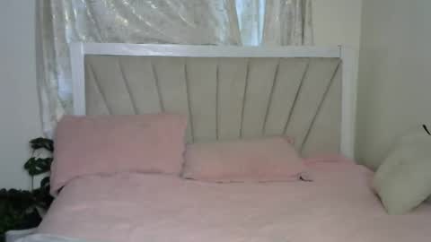 Snapshot of lunar_chocolate000 chatting on 02.23.26 Smiley online show from 02.23.26