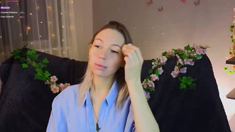 Snapshot of lunariabliss chatting on 01.18.26 Kelly online show from 01.18.26