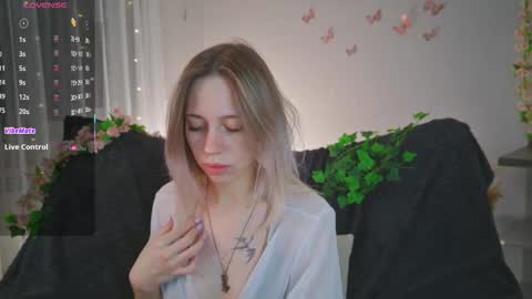 Snapshot of lunariabliss chatting on 02.02.26 Kelly online show from 02.02.26