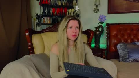 Luna Rishi online show from 03.21.26