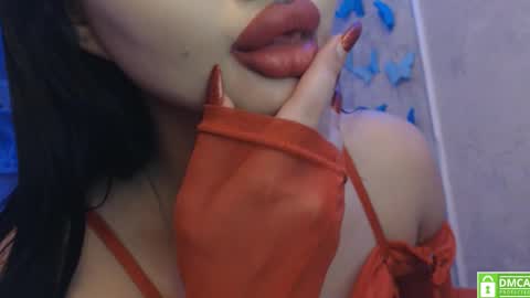 Luna  online show from 02.15.25