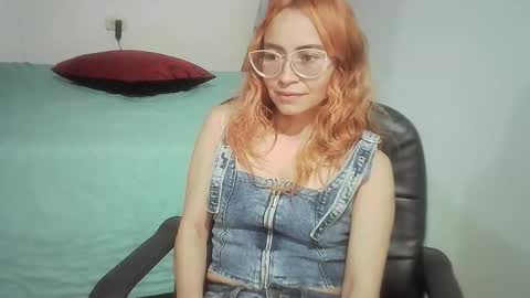 Snapshot of lunarush chatting on 01.13.26 lunarush online show from 01.13.26