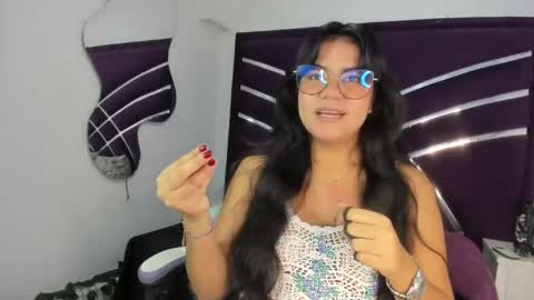 Snapshot of lunascarleht chatting on 02.25.26 lunascarleht online show from 02.25.26