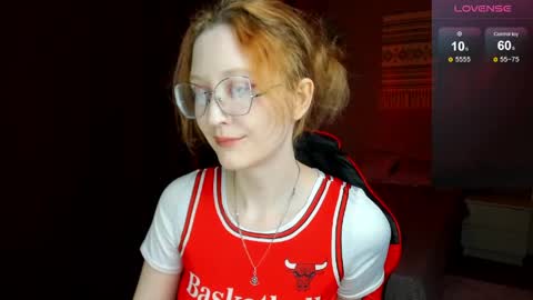 Snapshot of lunaterry chatting on 06.02.26 lunaterry online show from 06.02.26