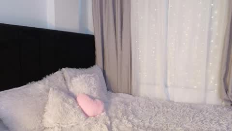 lunavelvet7 online show from 03.18.26