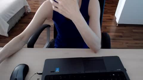 Snapshot of lunavibe_ chatting on 06.14.26 lunavibe_ online show from 06.14.26