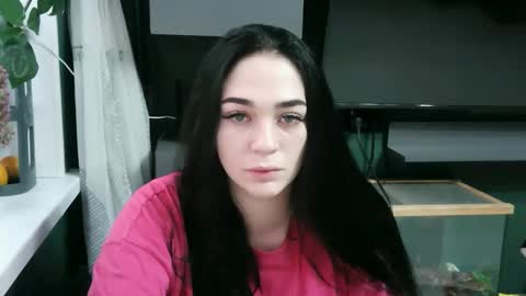 Snapshot of lunikdarya chatting on 10.22.25 lunikdarya online show from 10.22.25