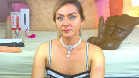 Snapshot of lunitadiva chatting on 05.05.26 lunitadiva online show from 05.05.26
