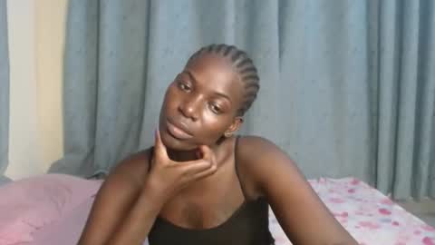 luo_queen online show from 11.01.25