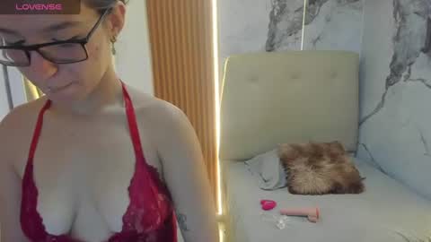 Snapshot of lupe_flaser chatting on 07.04.26 LUPE online show from 07.04.26