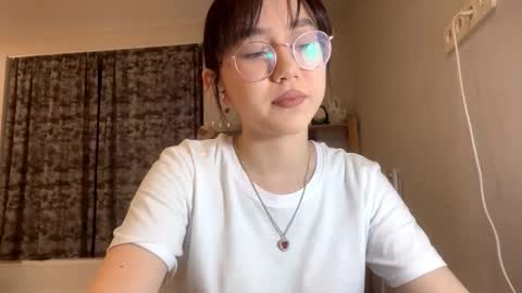 Snapshot of lupefaulker chatting on 02.26.26 Roxie online show from 02.26.26