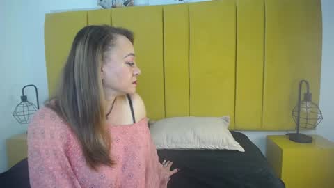 Lupita223 online show from 01.03.25