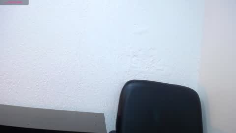 Lupita223 online show from 01.17.25