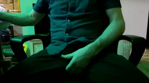 lurkin4alivin online show from 01.08.26