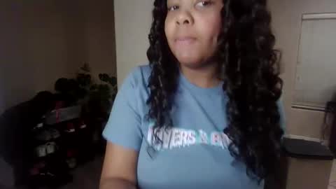 Snapshot of lusciouskoko chatting on 11.18.25 Luscious Koko online show from 11.18.25