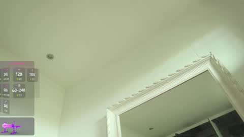 lusciouslipsxx online show from 12.22.25