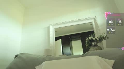 lusciouslipsxx online show from 02.22.26