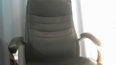 Luk online show from 12.14.24