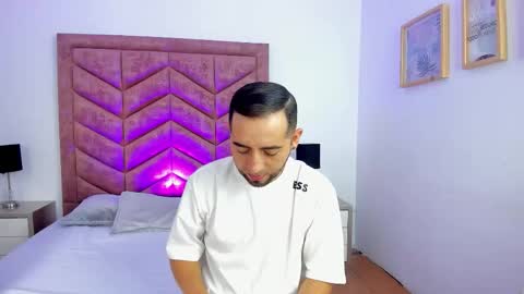 Lushian And Luna online show from 12.21.25