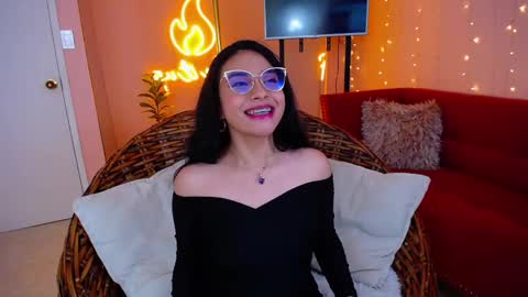 Snapshot of lushiana_love chatting on 02.02.25 lushiana online show from 02.02.25