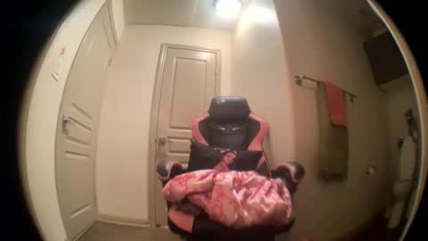 Snapshot of lustforlola chatting on 01.03.25 LOLA online show from 01.03.25