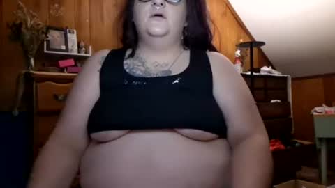 Snapshot of lustfuljezabel chatting on 07.30.26 Jezabel online show from 07.30.26