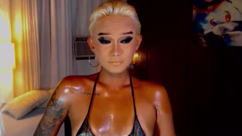 Snapshot of lustfulltrans chatting on 05.29.26 AdriannaFowks online show from 05.29.26