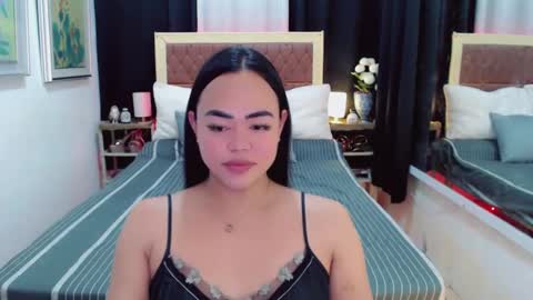 Snapshot of lustfuloffendertrina chatting on 02.03.25 Trina online show from 02.03.25