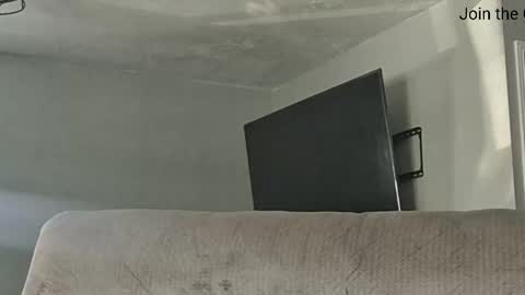 Snapshot of lustlivenow chatting on 02.19.26 GUY --- GIRL online show from 02.19.26