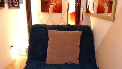 Snapshot of luuciaa_moor chatting on 06.23.26 Luccia online show from 06.23.26
