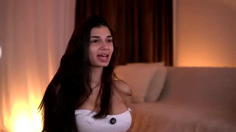 Snapshot of luvcaprice chatting on 06.12.26 Caprice online show from 06.12.26